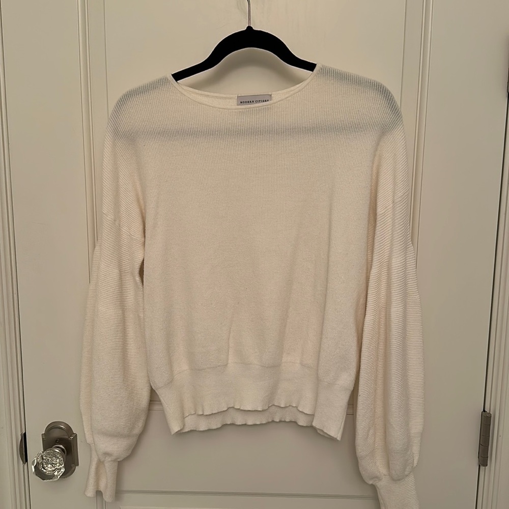 Modern Citizen White Bell Sleeve Sweater Size Small